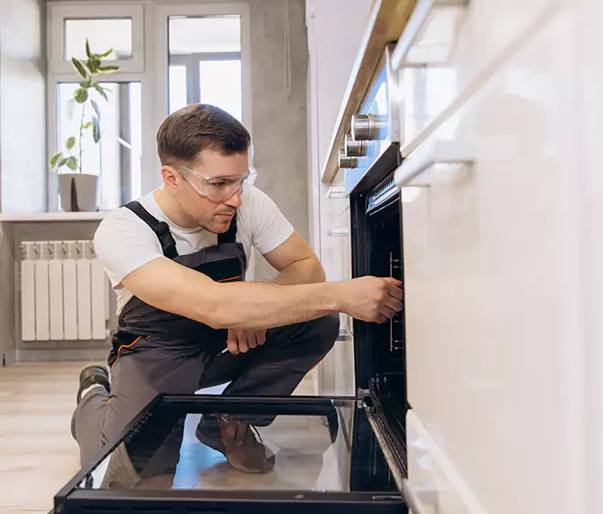 Why Torrington Bakers Rely on Torrington Appliance Pro for Every Electric Oven Fix?