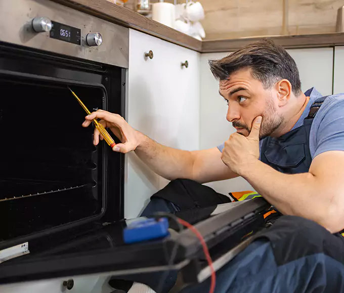 Why Torrington Households Choose Torrington Appliance Pro for Every Gas Oven Fix?